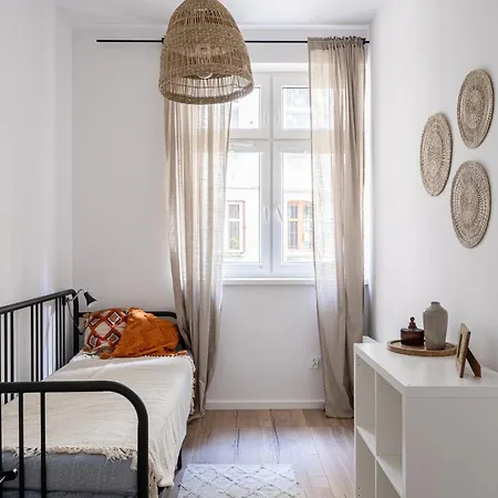 Rentplanet - Cybulskiego Apartmán