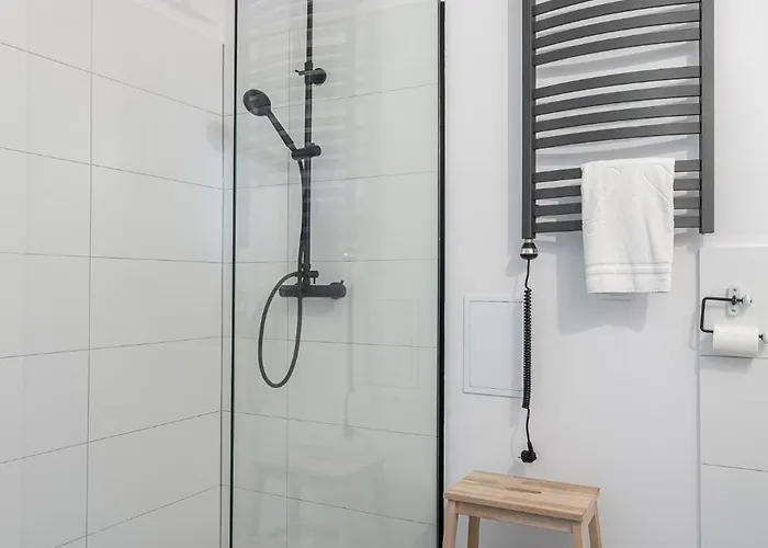 Rentplanet - Cybulskiego Apartment *